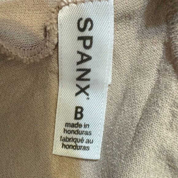 SPANX Women Size B (SMALL) Everyday Seamless Knee Length Tan Bodyshaper - Picture 3 of 5